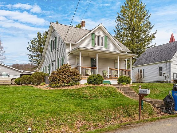 4th image of 1419 Carlton Rd