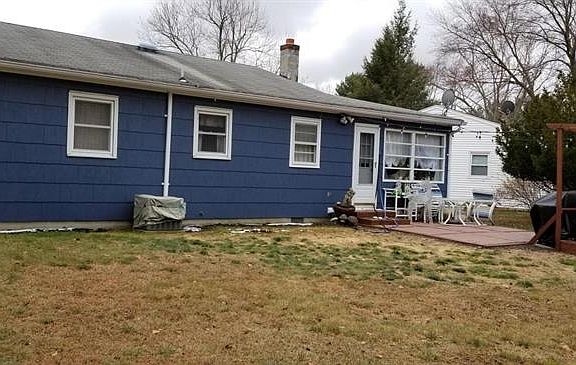 3rd image of 1108 Waterberry Ct N
