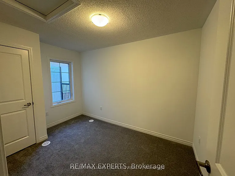 181 Keppel Cir — Photo 11
