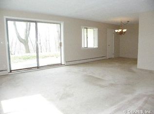 37 Lost Mountain Trl, Rochester, NY 14625