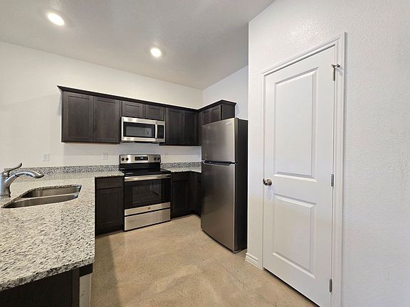 4th image of 1246 Lehmann Dr #A/b