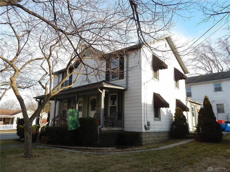 1st image of 100 W Plum St