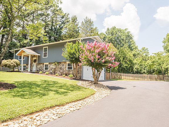 2nd image of 6701 Glenbrook Dr