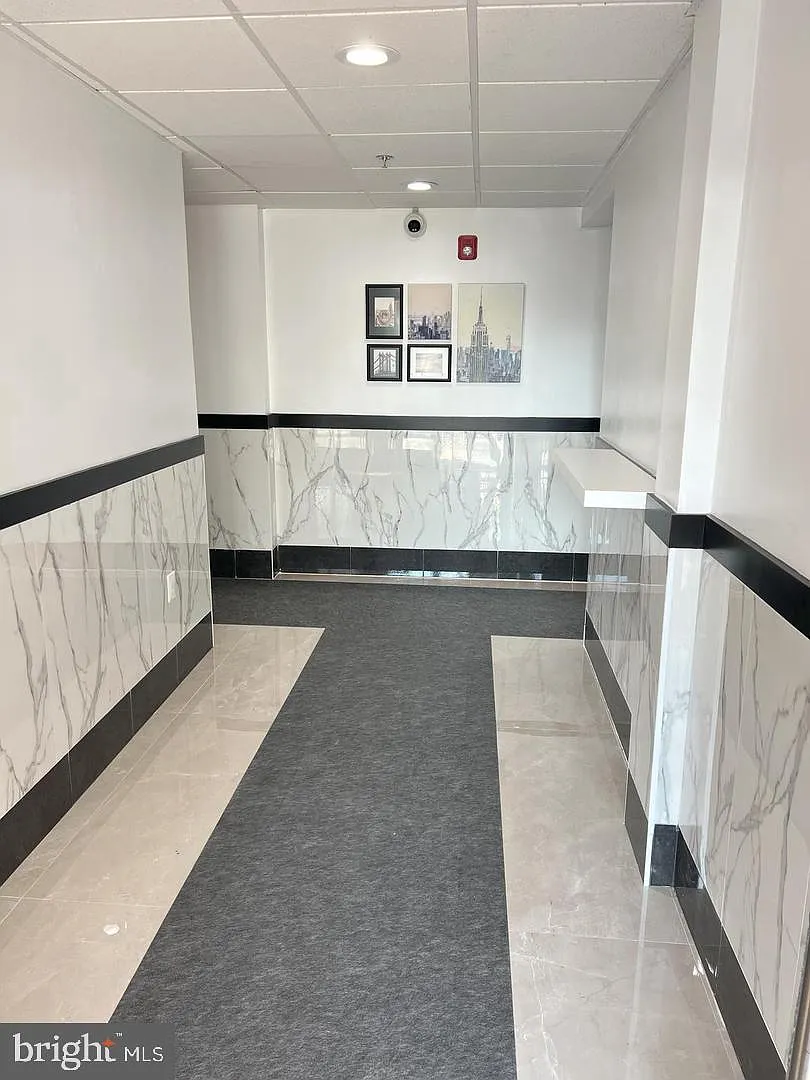 2 bed, 2.0 bath, 723 sqft, $1,850 — Photo 4