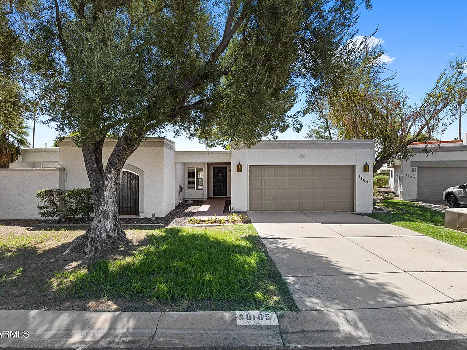 8185 E Del Caverna Dr