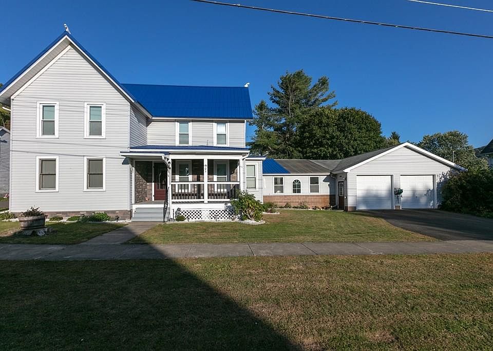 1st image of 305 N Water St