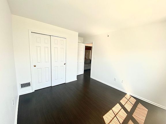 3rd image of 6403 Ocean Ave N Unit B