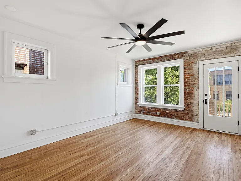4964 Eichelberger St — Photo 10