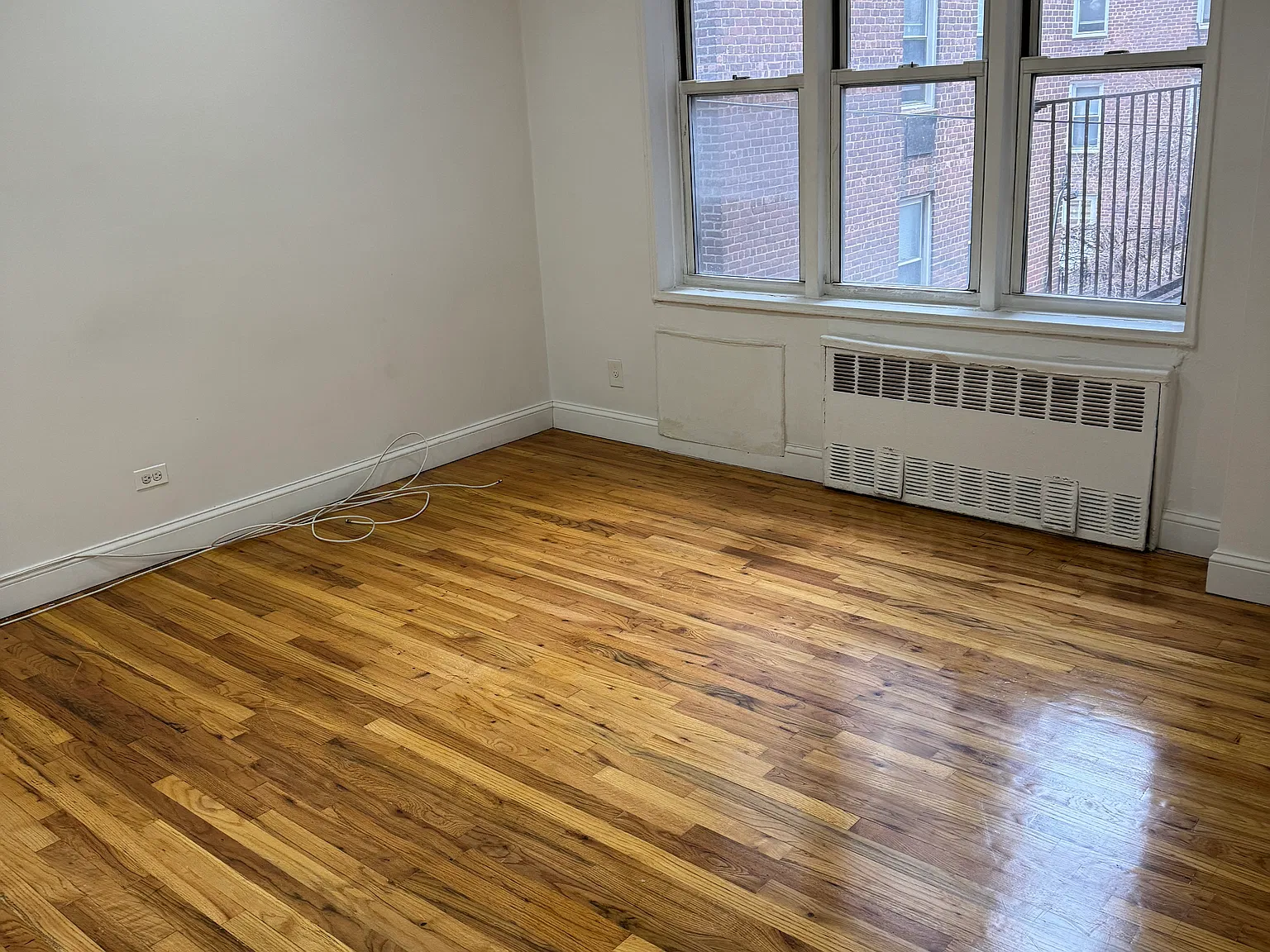 Studio, 550 sqft, $2,250 — Photo 4