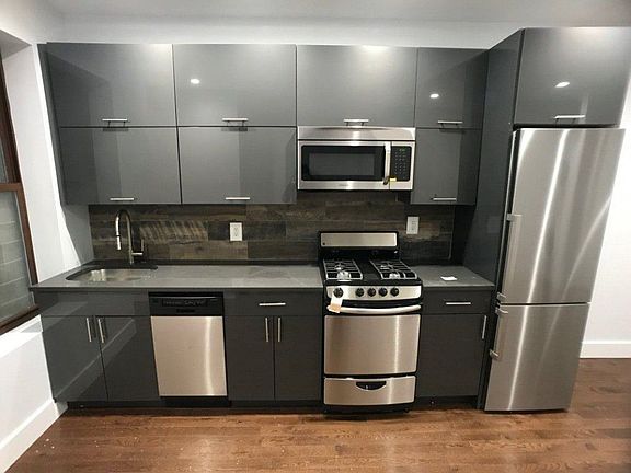 3rd image of 22 Bradhurst Ave APT 2N