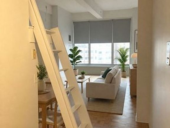 3rd image of 61 Brookline Ave APT 310