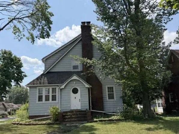 2403 Court St, Saginaw, MI 48602