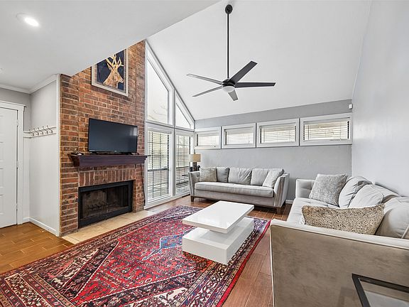 4th image of 18240 Midway Rd APT 202