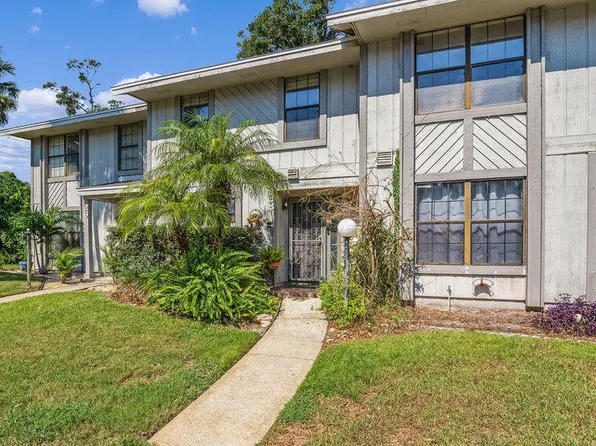28 Oakwood Park, Ormond Beach, FL 32174