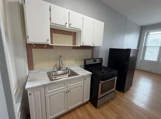 25 S 9th St, Reading, PA 19602