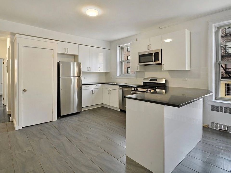 1st image of 406 Rogers Ave APT 2