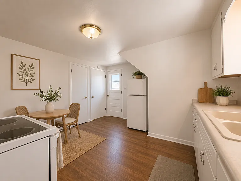 1509 S 52nd St — Photo 2