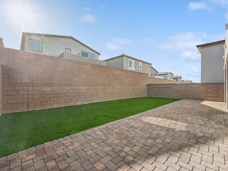 311 Mount Tyndall St — Photo 61