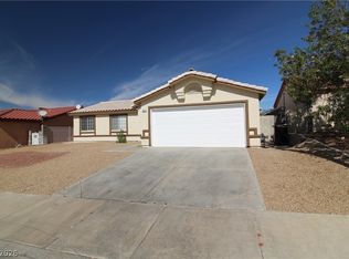 916 Clubview Dr, Henderson, NV 89015