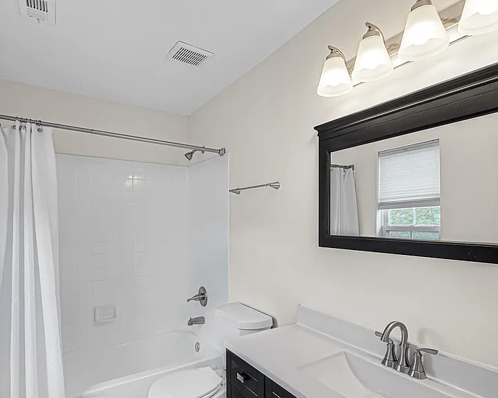 2588 Dickens Ct — Photo 16