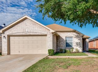 5439 San Patricio Dr, Grand Prairie, TX 75052