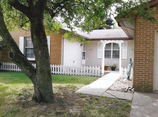 2404 Austin Dr, Springfield, IL 62704