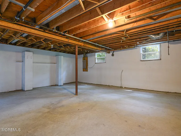 2229 Fromkin Dr — Photo 32