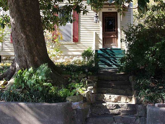 3rd image of 700 Forest Ave NW