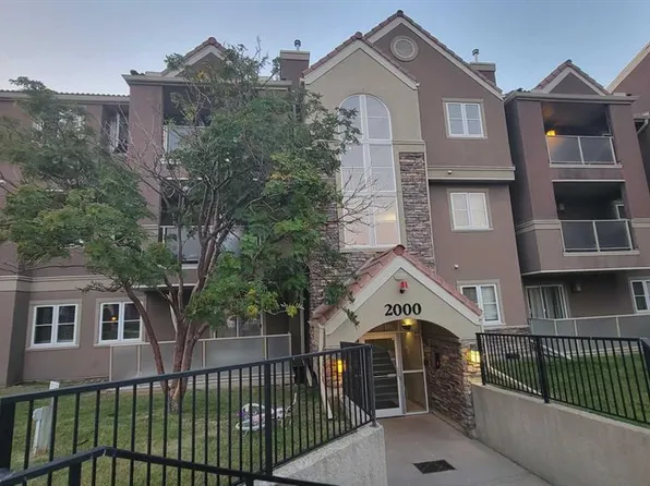 2013 S Edenwold Hts NW #13, Calgary, AB T3A 3Y2