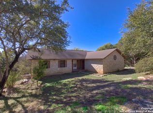 570 Canyon Crk, Canyon Lake, TX 78133