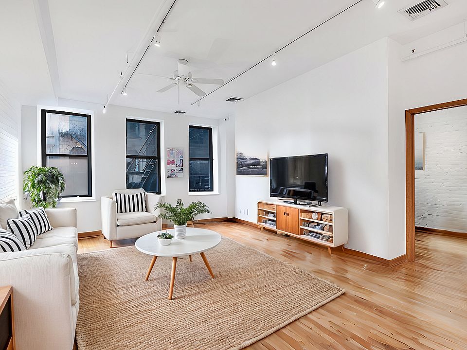 1st image of 144 Chambers St APT 4