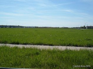 3040 Happy Landing Dr, Springfield, IL 62711