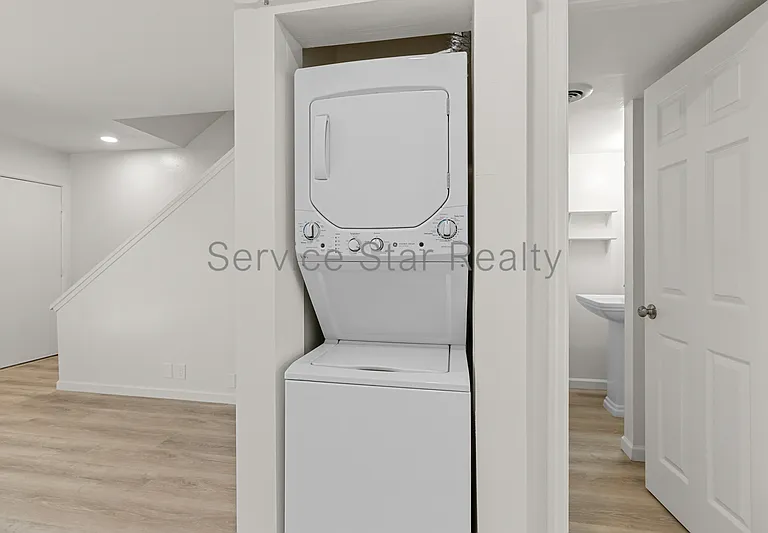 4610 N 68th St #437 — Photo 9