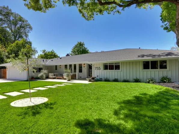 755 Regency Cir, Sacramento, CA 95864