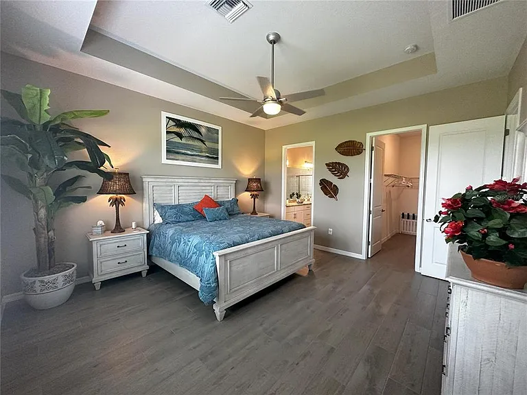25115 Longmeadow Dr — Photo 13