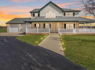 2062 Sink Hollow Rd, Dixon, IL 61021