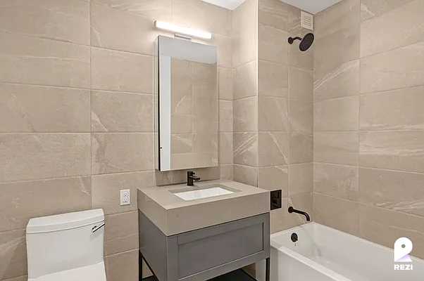 Rented by REZI | media 55