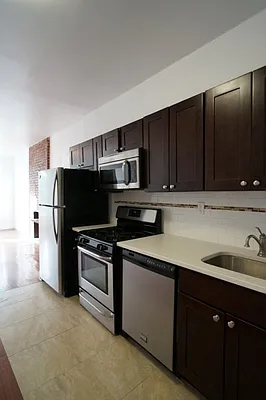 Rented by Bohemia Realty Group | media 7