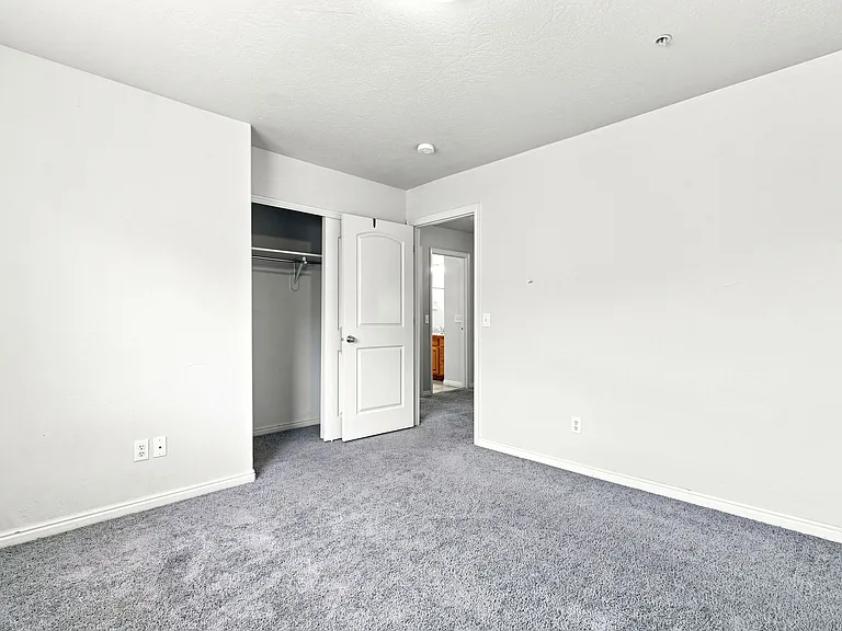 152 S 930th St E — Photo 25