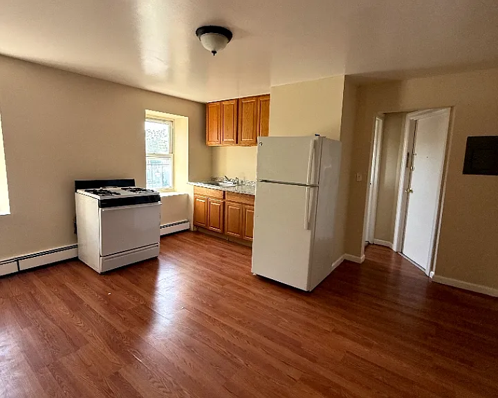 342 Myrtle Ave #2L — Photo 1