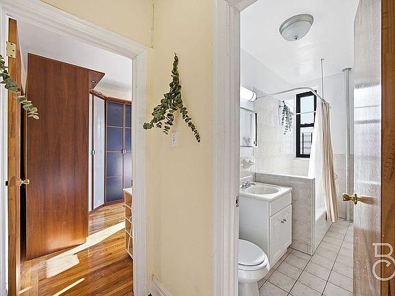 4th image of 37-16 83rd St APT 3F