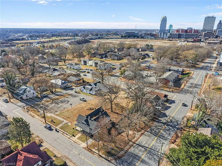 212 N Laura Wall Blvd — Photo 31