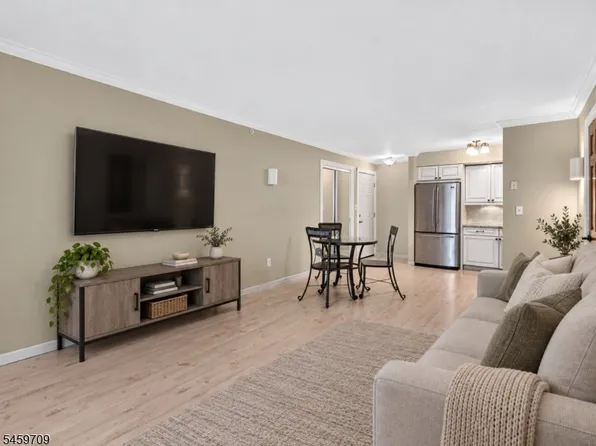 1510 Faulkner Ct, Mahwah Twp., NJ 07430