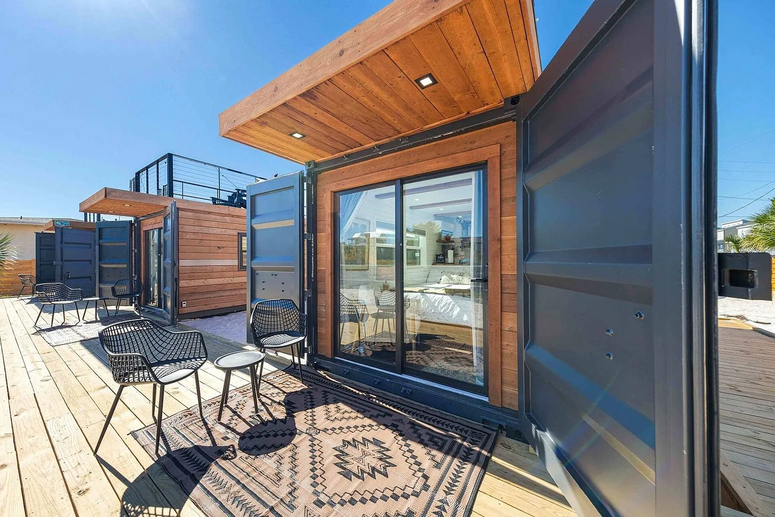 Studio, 1.0 bath, 1722 sqft, $2,099 — Photo 3