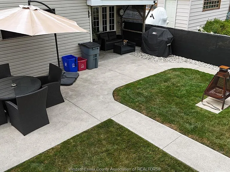 1527 Pierre Ave — Photo 19