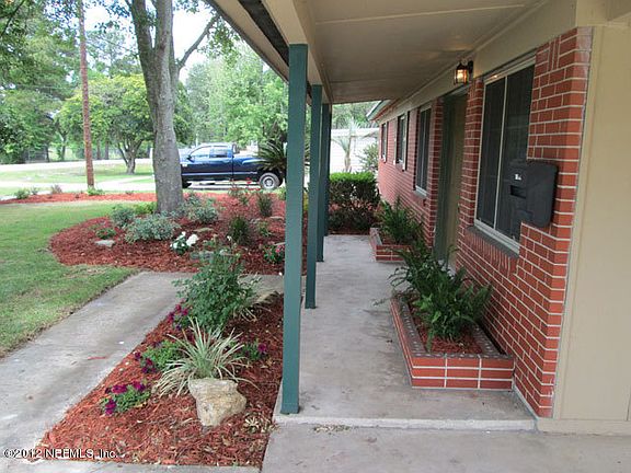 2nd image of 4057 UNIVERSITY N