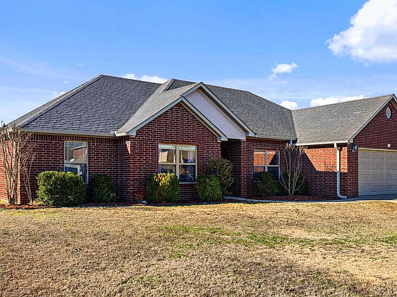 2nd image of 15 Darlington Dr