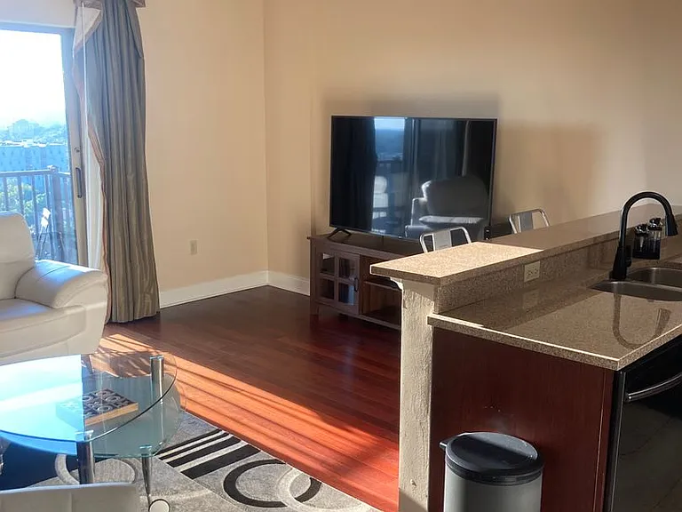 215 W College Ave #706B — Photo 11