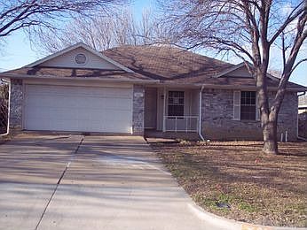 1st image of 611 Sherman Dr