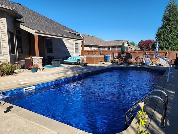 3rd image of 4820 Key West Ln